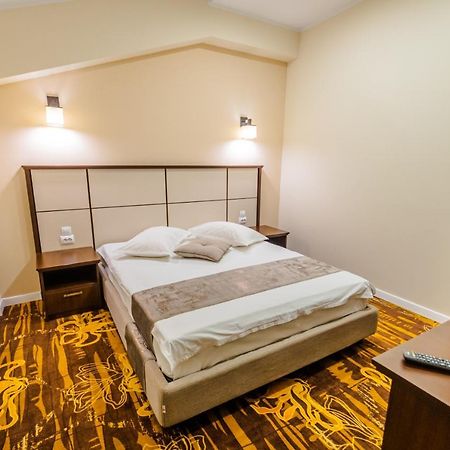 Hostel Parc Fălticeni Εξωτερικό φωτογραφία