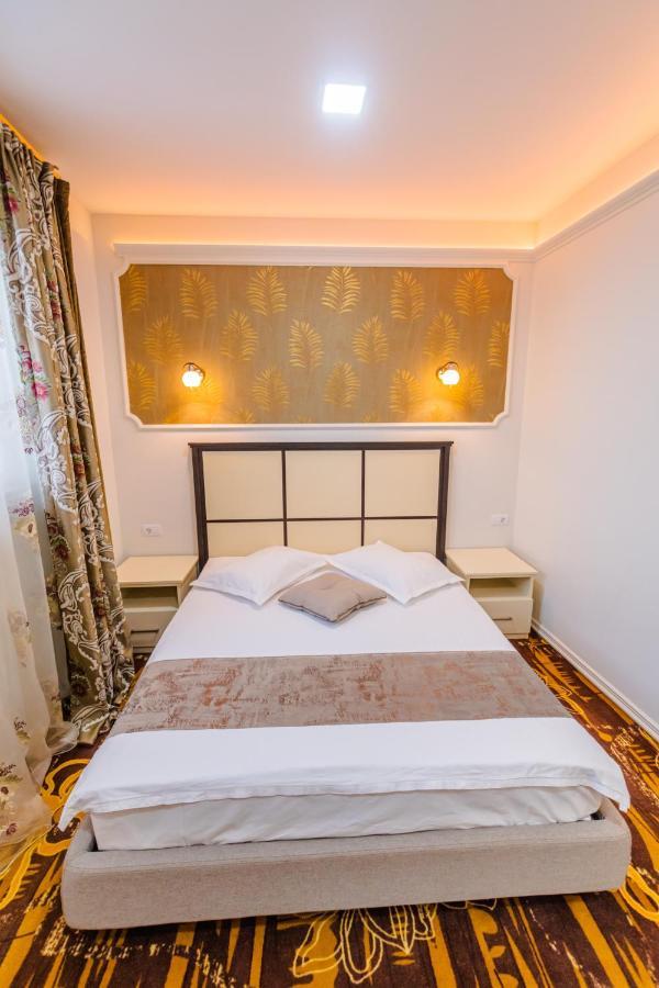 Hostel Parc Fălticeni Εξωτερικό φωτογραφία