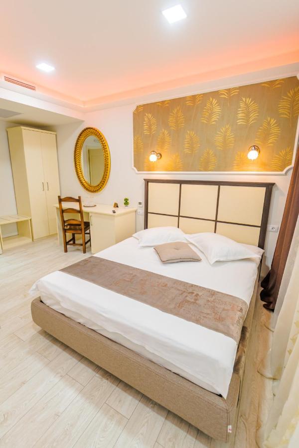 Hostel Parc Fălticeni Εξωτερικό φωτογραφία