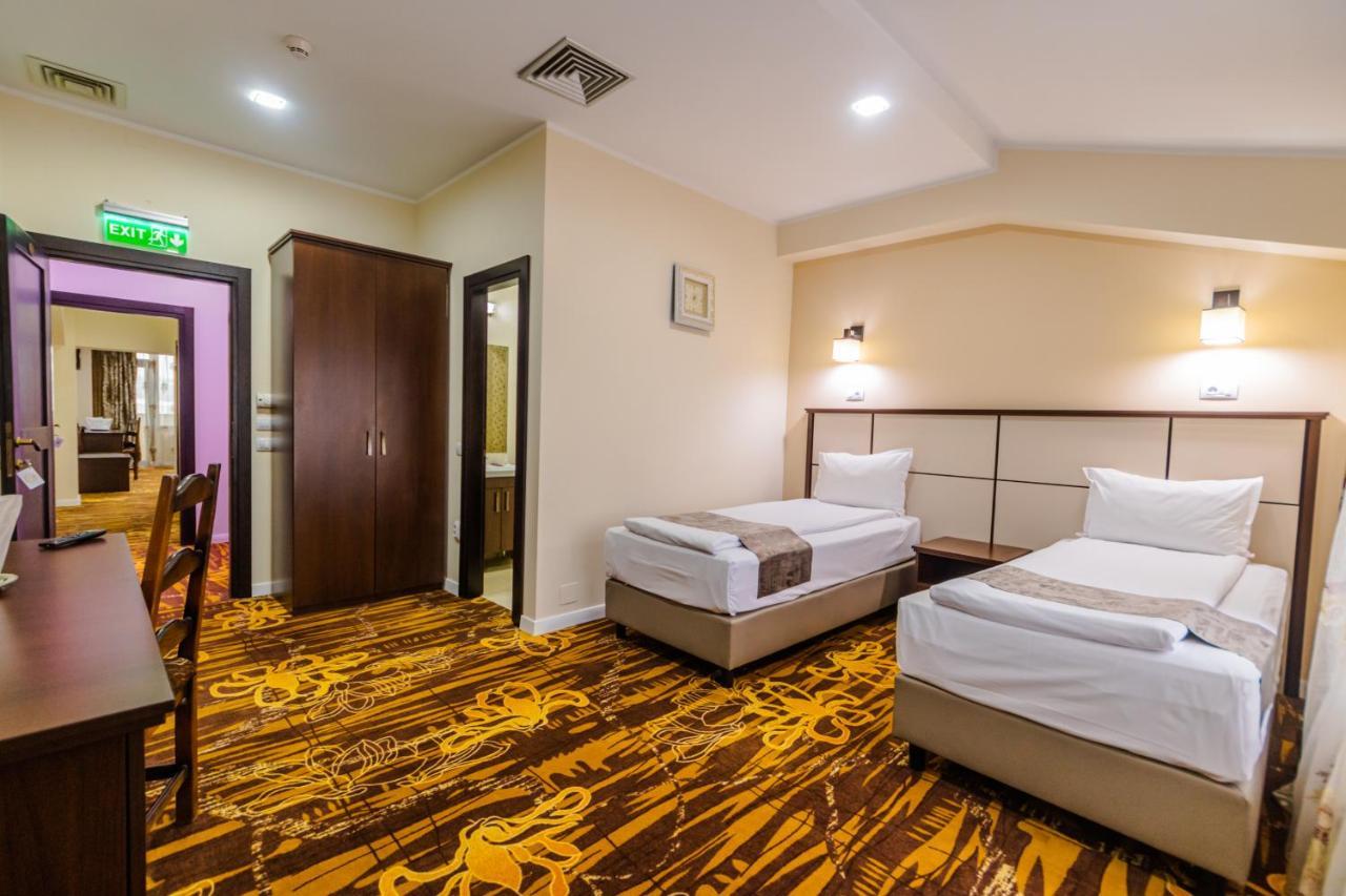 Hostel Parc Fălticeni Εξωτερικό φωτογραφία