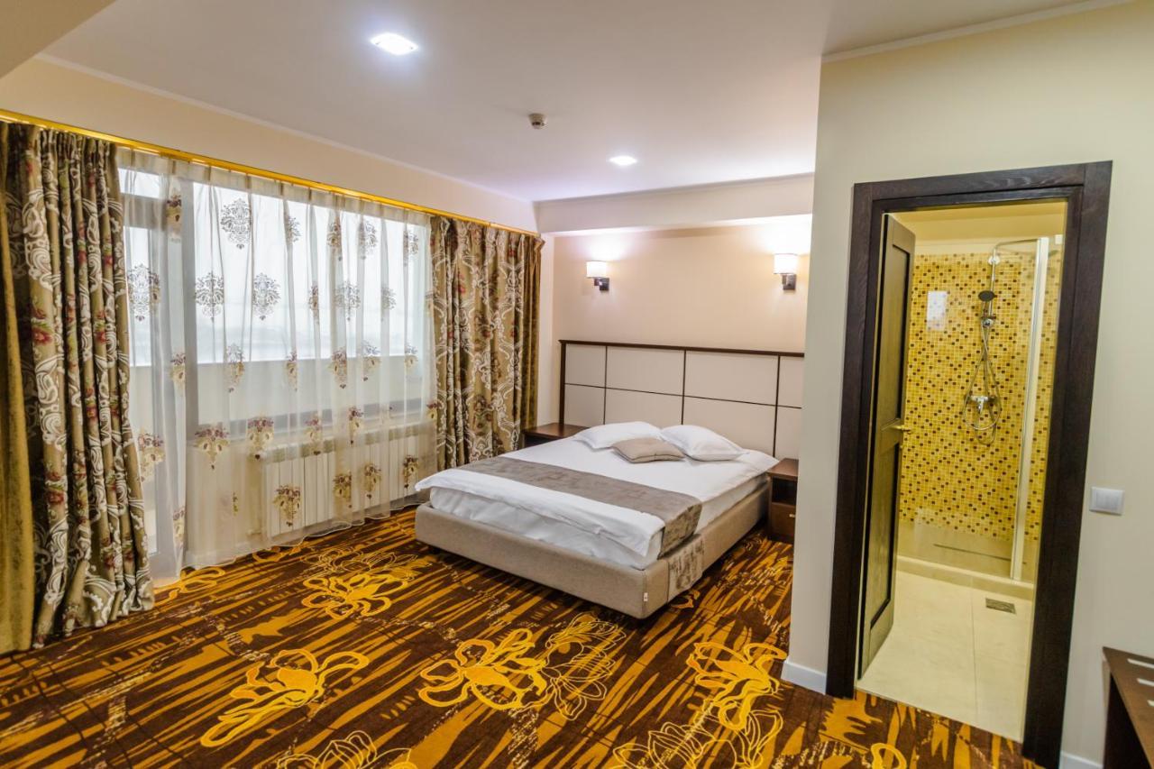 Hostel Parc Fălticeni Εξωτερικό φωτογραφία