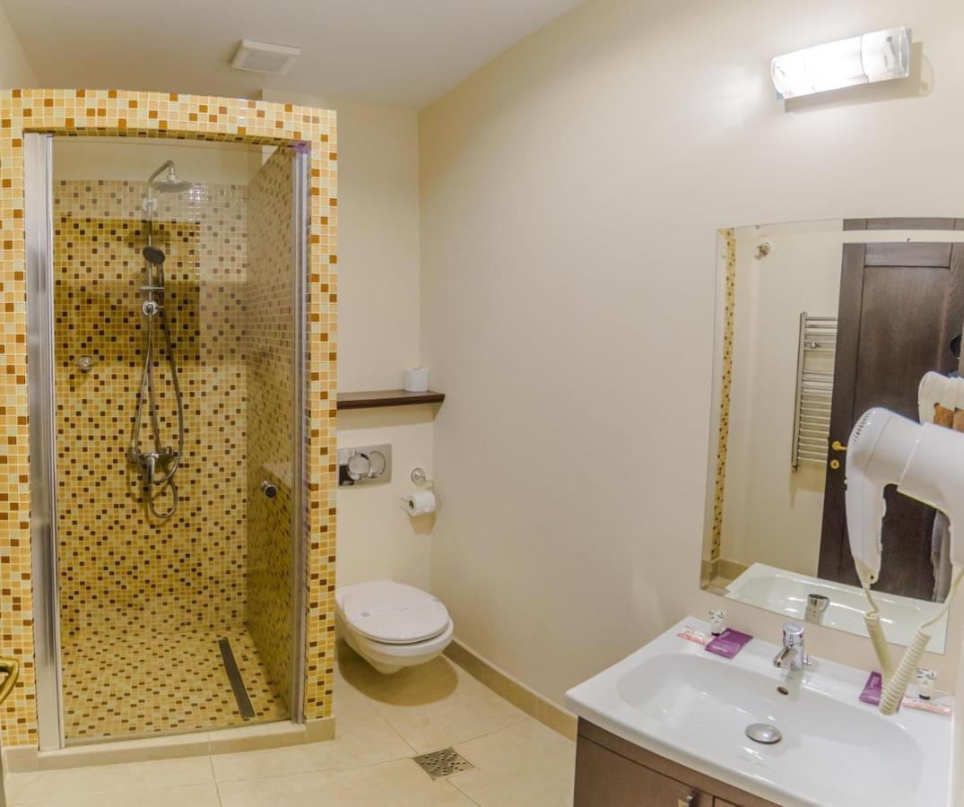 Hostel Parc Fălticeni Εξωτερικό φωτογραφία